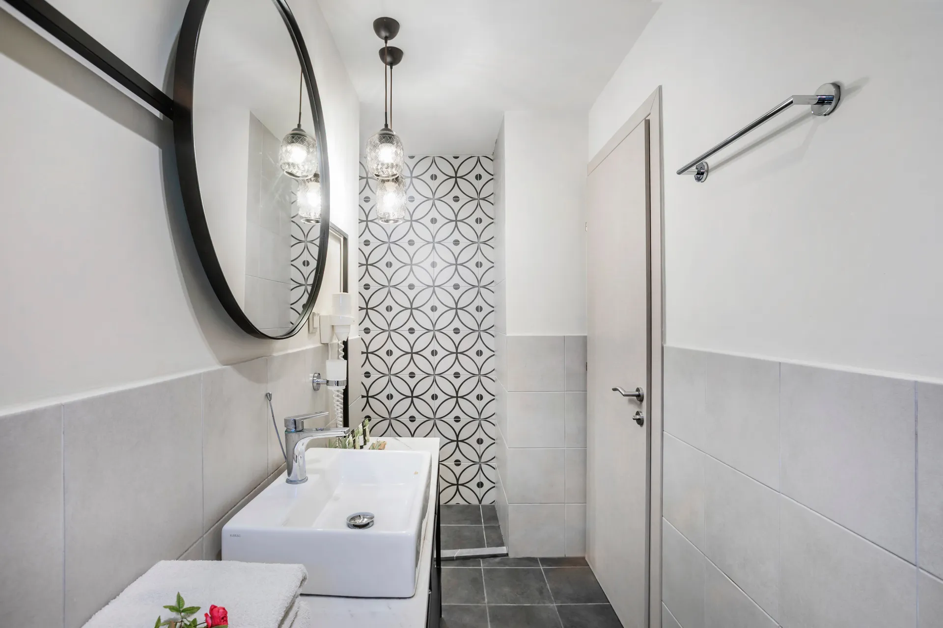 Tiara Holidays - Elies 33 Bio Retreat - Standard Double Garden View - bathroom